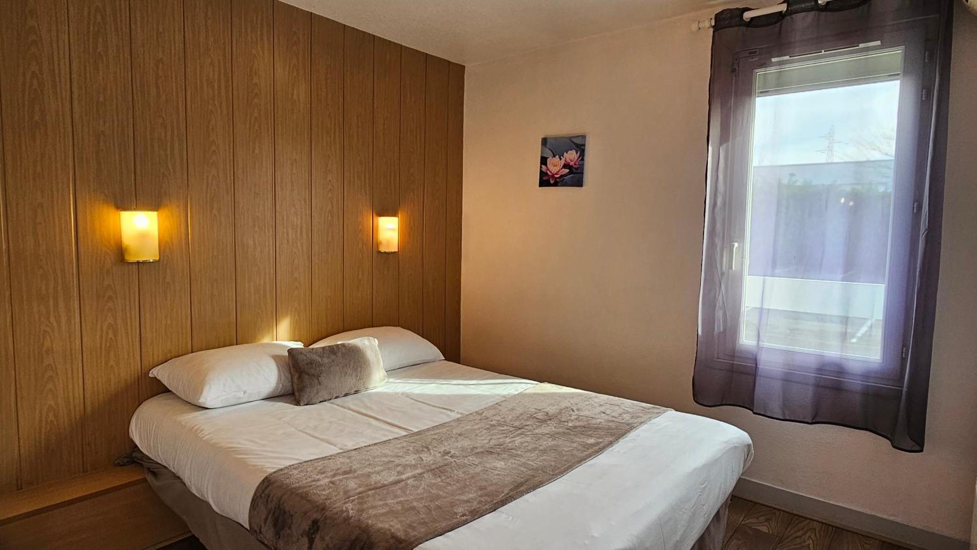 Brit Hotel Essentiel Pau Lescar Exteriér fotografie