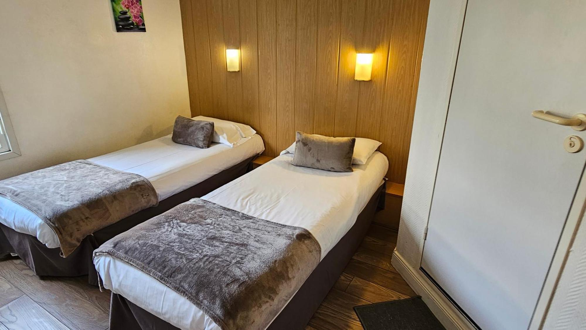 Brit Hotel Essentiel Pau Lescar Exteriér fotografie